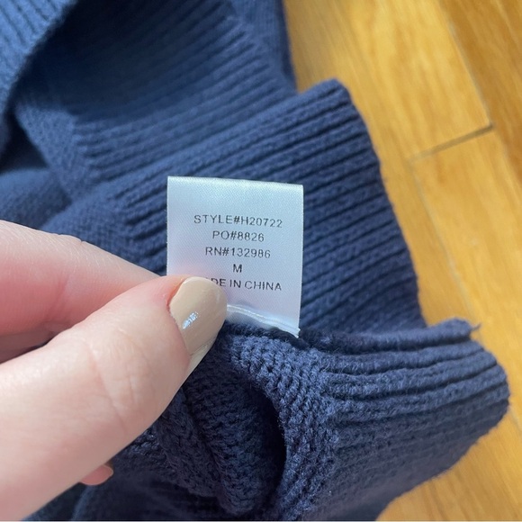 Mittoshop Valentine’s Day XOXO Graphic Knit Sweater Size Medium - Picture 12 of 12